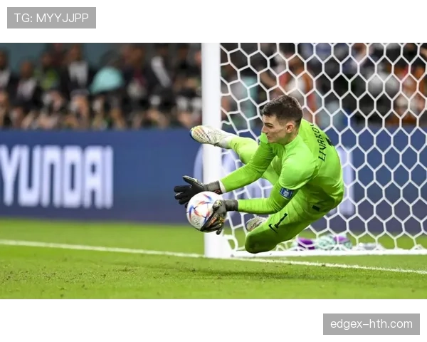 点球门将离线，规则允许吗？裁判如何正确判罚解析