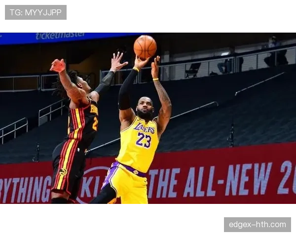 怀特挡拆制造对手换防 拉升三分命中率较上季更稳定