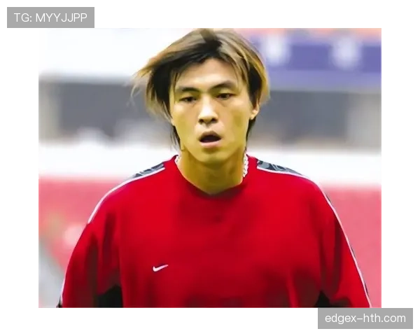 张玉宁拿个大合同，然后球场上还像邻家大哥，真让人分不清他到底哪儿来的距离感